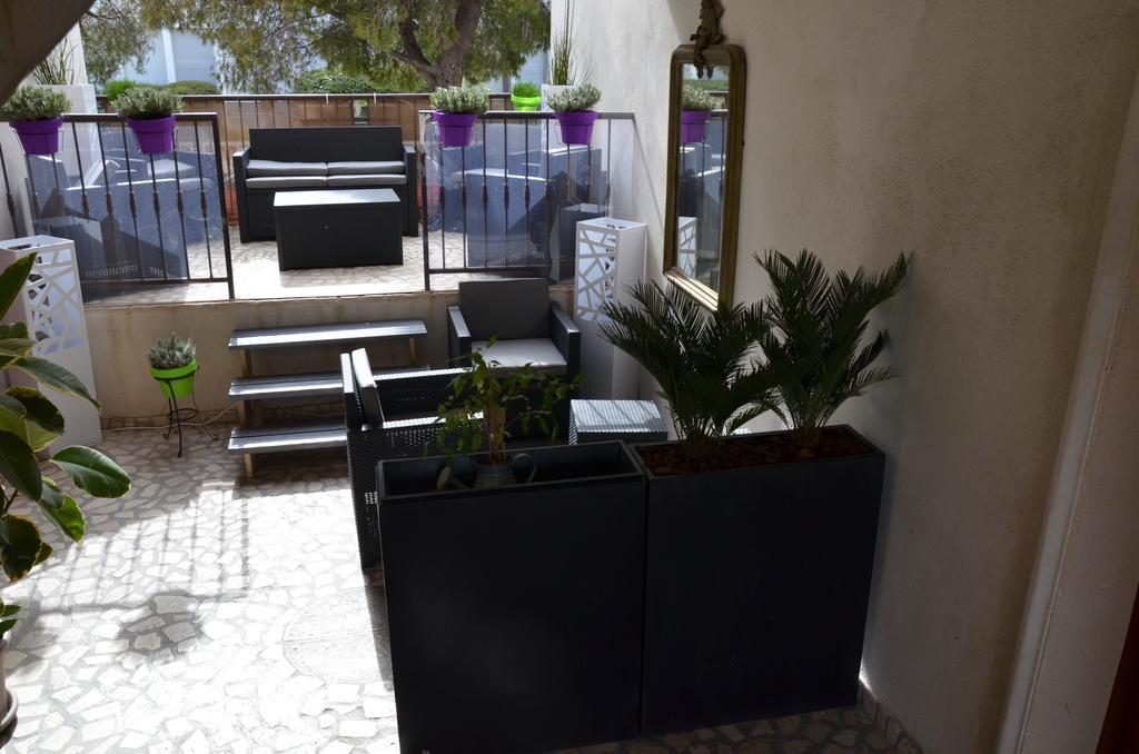 Le Grand Canal Martigues Exterior foto